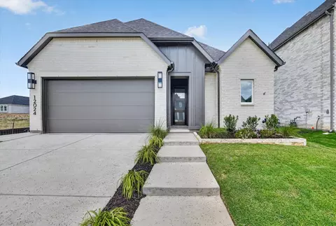 12024 Oak Branch St, Justin, TX 76247