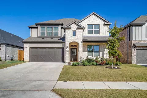 5845 Corazon Ln, Fort Worth, TX 76126