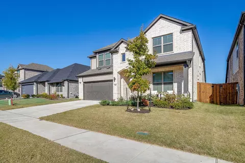 5845 Corazon Ln, Fort Worth, TX 76126