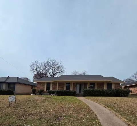 5505 Spruce View Dr, Dallas, TX 75232