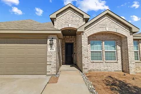 104 Cadyn Dr, Keene, TX 76059