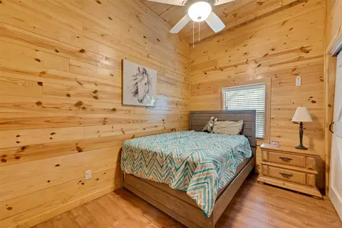 Bedroom - 13931 County Road 2919 Rd, Eustace, TX 75124 photo 2 of 2