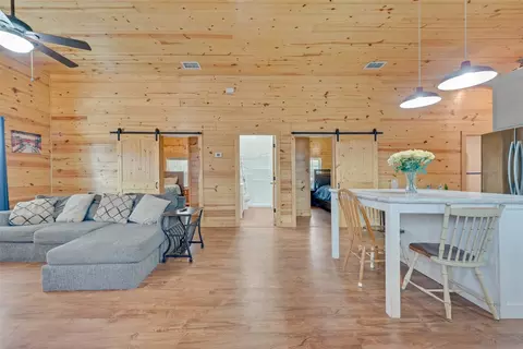 Entry Way - 13931 County Road 2919 Rd, Eustace, TX 75124 photo 2 of 2