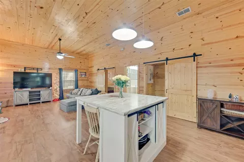 Entry Way - 13931 County Road 2919 Rd, Eustace, TX 75124 photo 1 of 2
