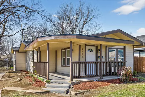 2716 S Jones St, Fort Worth, TX 76104