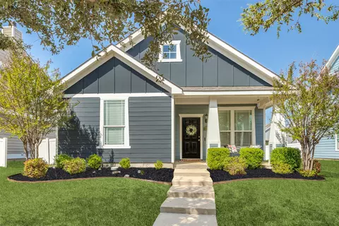 9421 Waterman Dr, Providence Village, TX 76227