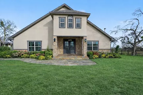 661 Majors Dr, Sulphur Springs, TX 75482