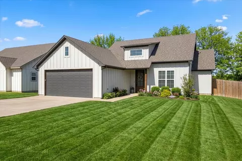 9217 Parkview Cir, Tolar, TX 76476