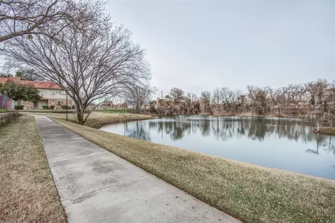 1025 Turtle Lake Blvd #111, Irving, TX 75060