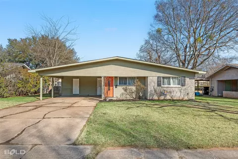 2408 Belle Grove Dr, Bossier City, LA 71111