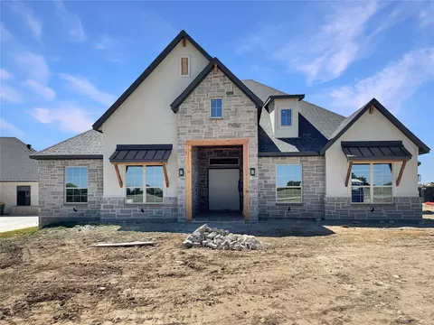 7435 S Aberdeen Dr, Cleburne, TX 76033