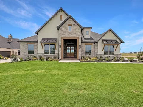 7435 S Aberdeen Dr, Cleburne, TX 76033