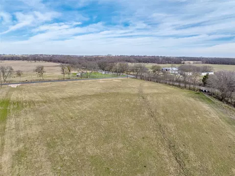 9061 Crow Wright Rd, Sanger, TX 76266 photo 8
