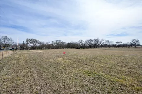 9061 Crow Wright Rd, Sanger, TX 76266 photo 18