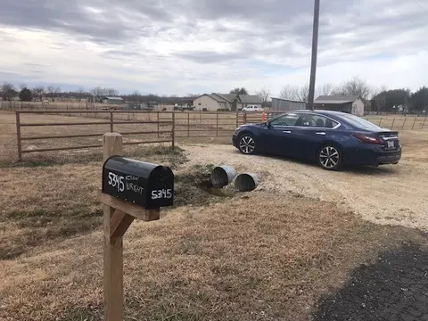 9061 Crow Wright Rd, Sanger, TX 76266 photo 5