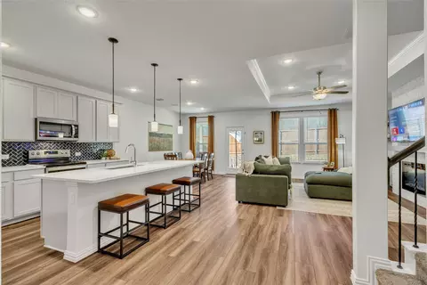 7061 Buffalo Cross Trl, Fort Worth, TX 76120