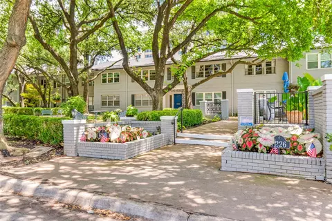 6230 Bandera Ave #A, Dallas, TX 75225