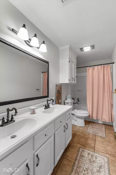 Bath - 16591 Highway 157, Plain Dealing, LA 71064 photo 4 of 4