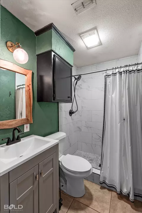 Bath - 16591 Highway 157, Plain Dealing, LA 71064 photo 3 of 4