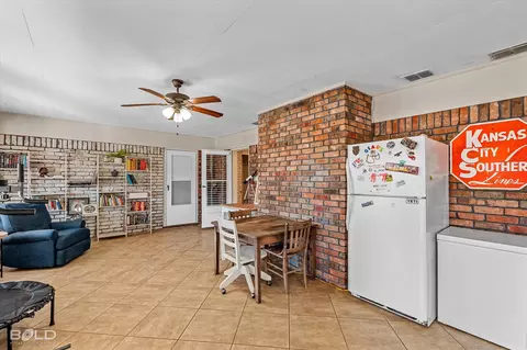 Other - 16591 Highway 157, Plain Dealing, LA 71064 photo 9 of 11