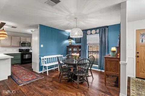 Dining - 16591 Highway 157, Plain Dealing, LA 71064 photo 1 of 1