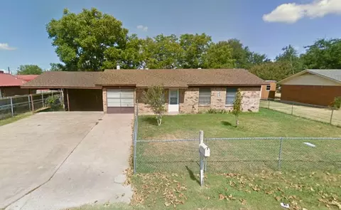 115 Mcanally Dr, Mabank, TX 75147