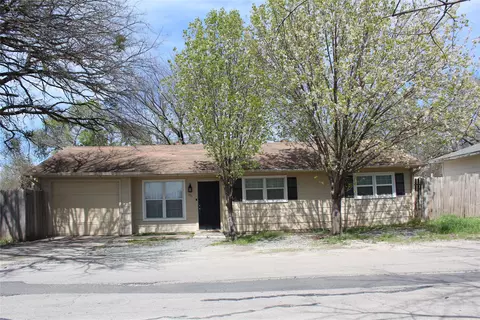100 E Brown St, Princeton, TX 75407