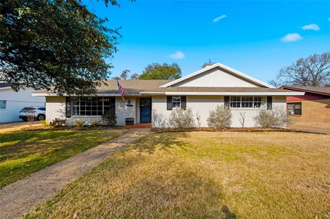 5113 Lake Arrowhead Dr, Waco, TX 76710