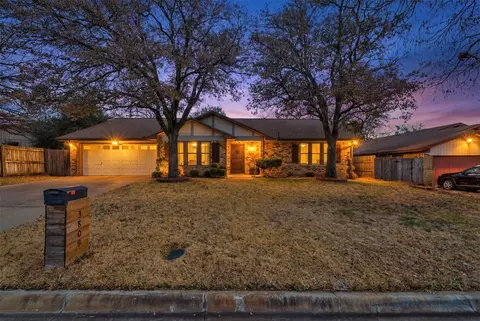 3809 Melstone Dr, Arlington, TX 76016