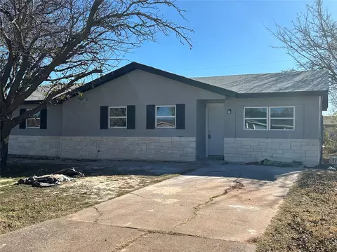 5131 Durango Dr, Abilene, TX 79605