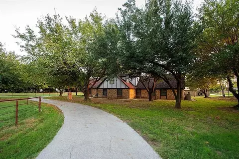 171 County Road 1160, Decatur, TX 76234