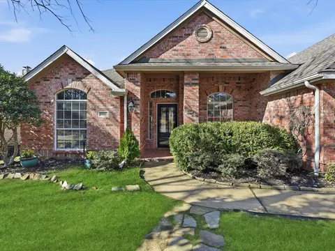 2211 Post Oak Cir, Corinth, TX 76210