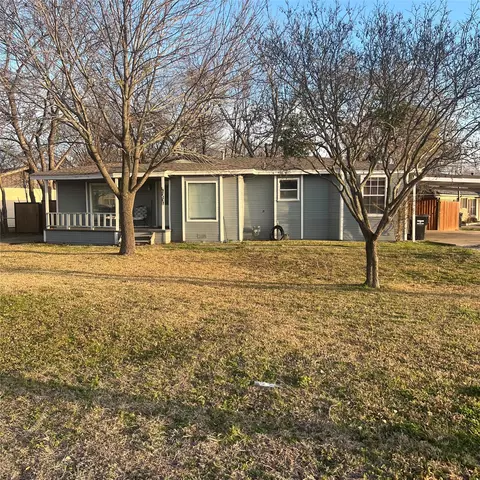 2521 Broadview St, Greenville, TX 75402