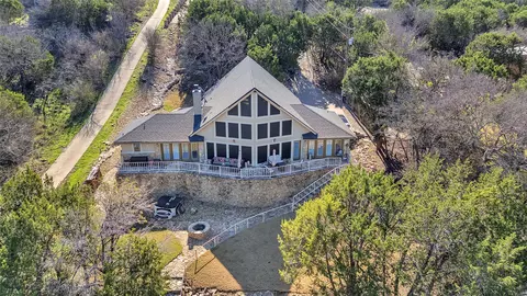 2024 Bluff Creek Dr, Strawn, TX 76475