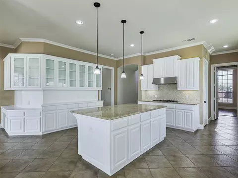 Kitchen - 830 Echo Dr, Prosper, TX 75078 photo 4 of 4