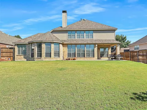 Exterior - 830 Echo Dr, Prosper, TX 75078 photo 5 of 6