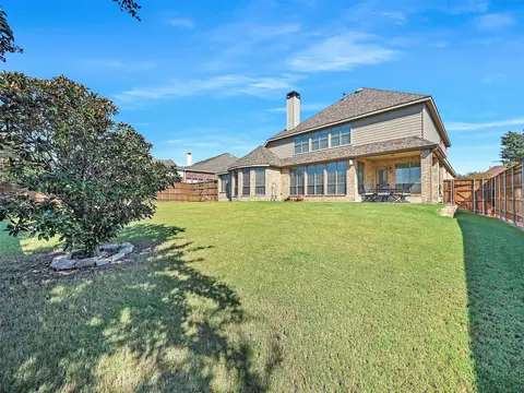 Exterior - 830 Echo Dr, Prosper, TX 75078 photo 3 of 6