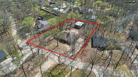 225 Red Oak Ln, Powderly, TX 75473