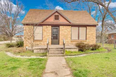 101 E Miller St, Burleson, TX 76028