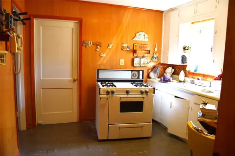 Kitchen - 145 Loop Rd, Minden, LA 71055 photo 4 of 4