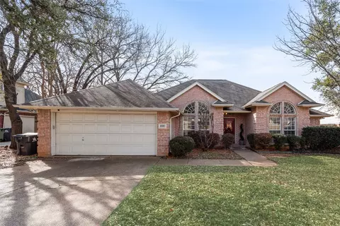 6200 Pennsylvania Ave, Arlington, TX 76017