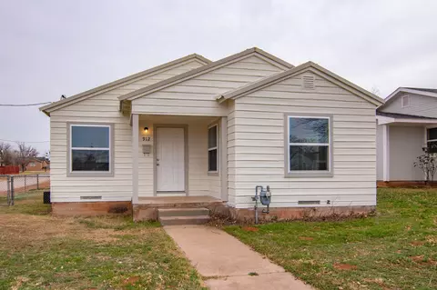 912 Lou Ave, Sweetwater, TX 79556