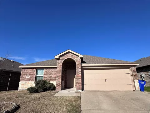 1710 Yale St, Farmersville, TX 75442