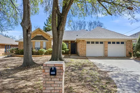 6009 Kenilworth Dr, Arlington, TX 76001