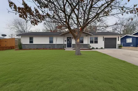 420 Hillcrest St, Mansfield, TX 76063