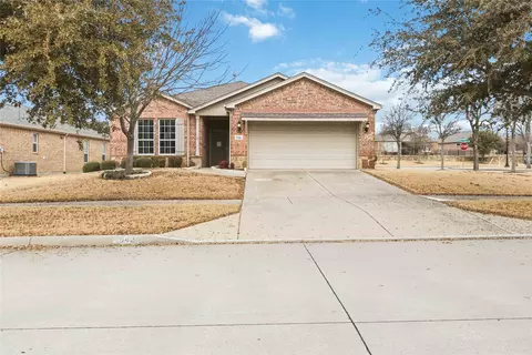 942 Carrington Greens Dr, Frisco, TX 75036