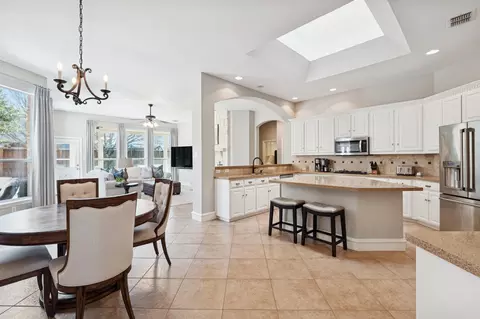Kitchen - 511 Cloud View Ct, Prosper, TX 75078 photo 3 of 3