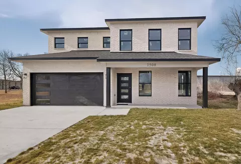 1508 Park St, Kaufman, TX 75142