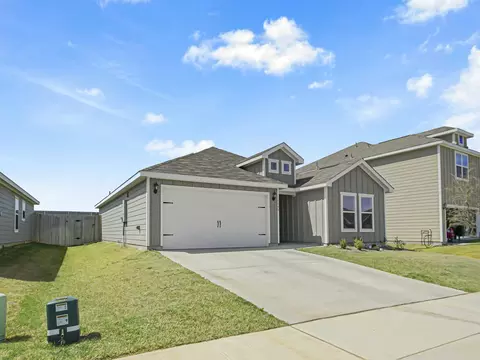 9949 Voyager Ln, Fort Worth, TX 76131