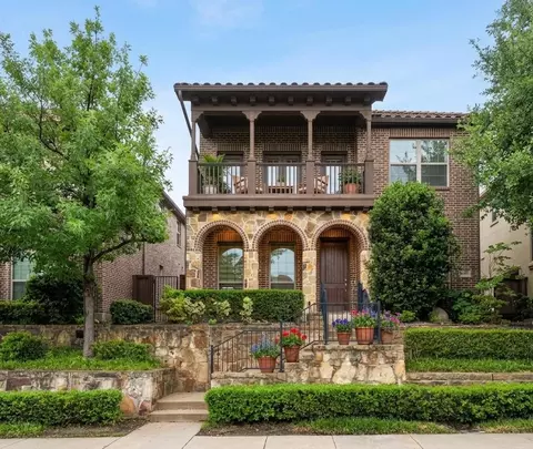 7031 Nueces Dr, Irving, TX 75039